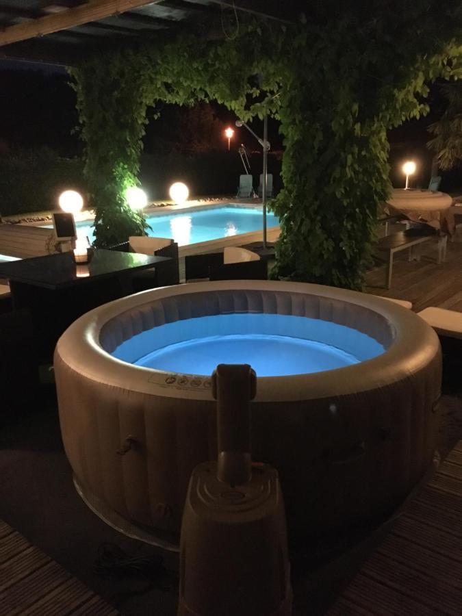 La Chambre Des Amis 帕塞内 外观 照片