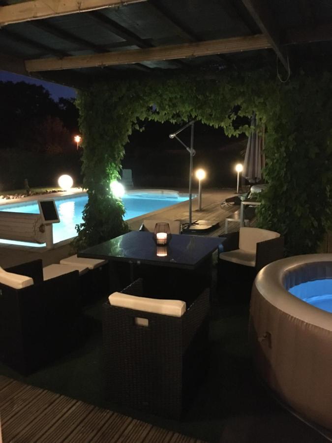 La Chambre Des Amis 帕塞内 外观 照片
